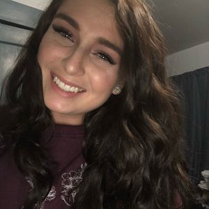 Meet your Posher, Cheyanne